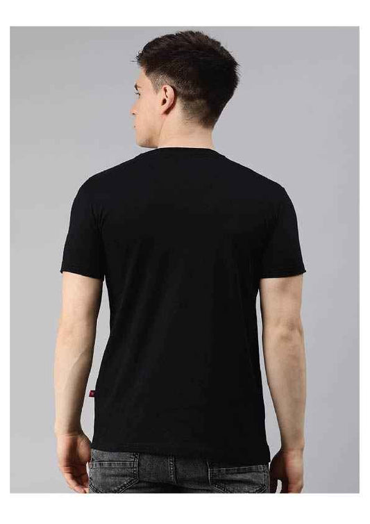 Busy gure Desi Townsmen