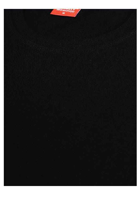 Busy gure Desi Townsmen